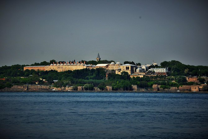 Private 5-6h: Topkapi + Hagia Sophia + Blue Mosque + Grand Bazaar - The Blue Mosque and the Hippodrome