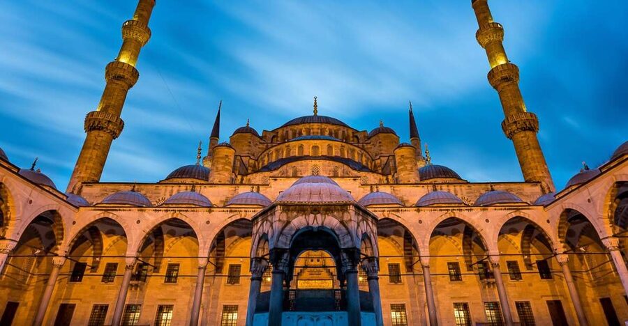 Private 7-Hour Istanbul Tour with Red Carpet Treatment - Hagia Sophia: layers of Istanbul in one building