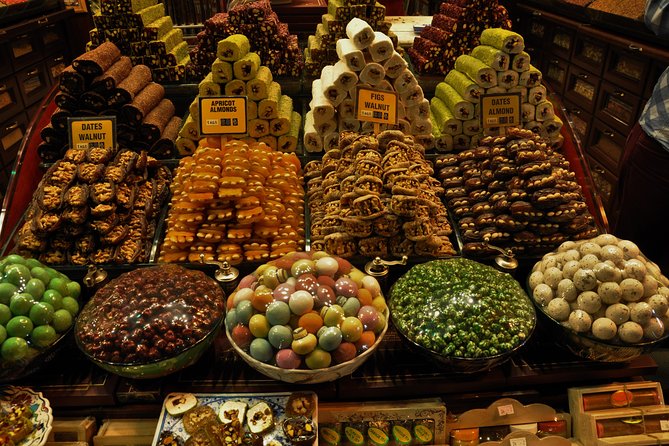 Private and guided Food and Culinary Tour of Istanbul - Kadikoy market food and a proper lunch