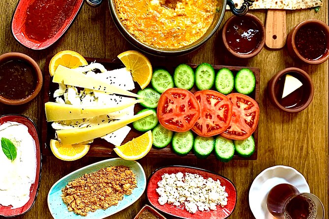 Private and guided Istanbul food tour - Taste of Istanbul - Walking through Karakoy and Tophane between bites