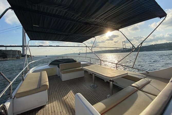 Private Bosphorus Sightseeing Cruise By Luxury Yacht in Istanbul - Beylerbeyi Palace and Maiden’s Tower