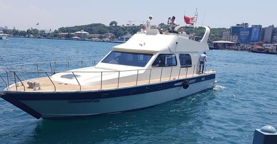 Private Bosphorus Sightseeing Cruise By Luxury Yacht - Seeing Asia from the water