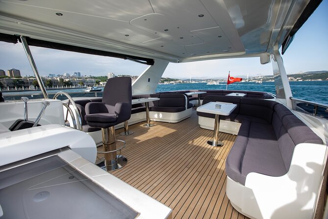 Private Bosphorus Sightseeing Cruise on Luxury Yacht - Rumeli Fortress at the narrowest point
