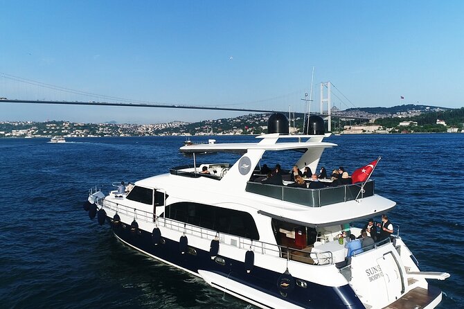 Private Bosphorus Sightseeing Cruise on Luxury Yacht - The second bridge and Asian-side Kanlıca