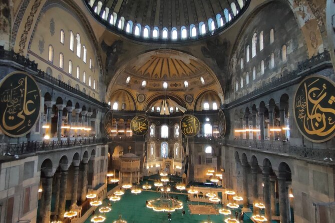 Private Guide in Istanbul in Spanish - Price, transport, and time value
