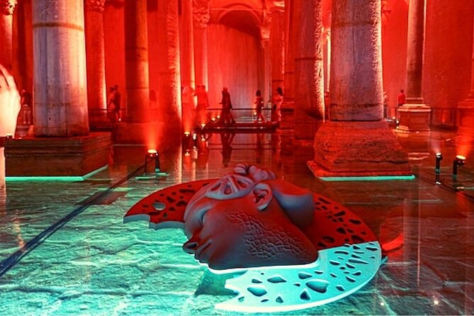 Private Guided Basilica Cistern and Topkapi Palace with Skip Line - Walking to Topkapi Palace