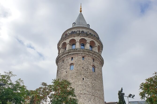 Private Guided "Energy of Istanbul-Skip the Ticket Line" Tour - What the guide adds to the day