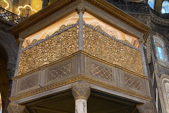 Private Guided Hagia Sophia Tour with Skip the Line Access - Hasan and the importance of a good guide
