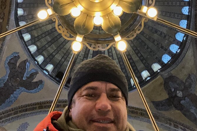 Private Guided Hagia Sophia Tour with Skip the Line Access - Entering Hagia Sophia with a private guide
