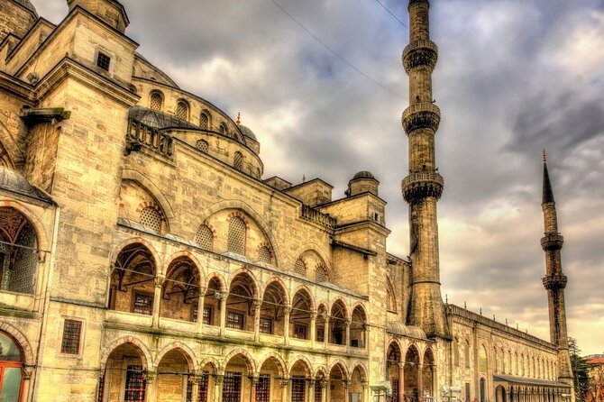 Private Hagia Sophia Sultanahmet Blue Mosque Cistern Grand Bazaar - Deraliye Restaurant and the Ottoman-style lunch option