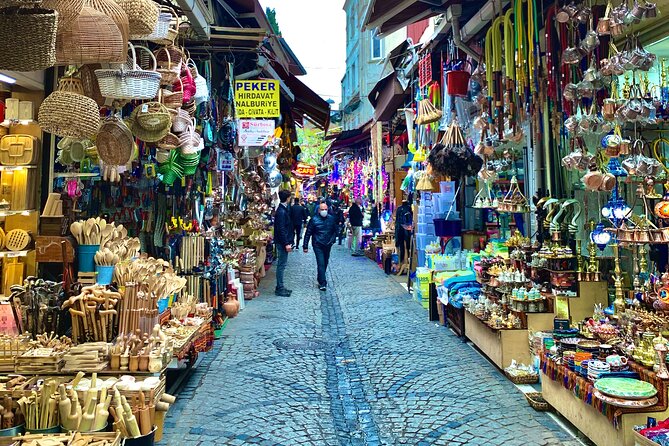 Private Istanbul Shopping Tour - Rugs, tiles and leather shopping - The artisan workshop and the value of seeing the work