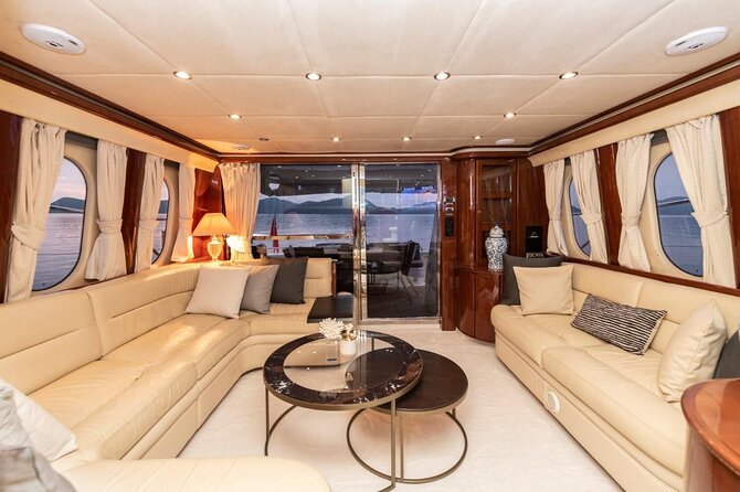 Private Luxury Yacht Cruise on Bosphorus - Maiden’s Tower, Galata Bridge, and the Golden Horn
