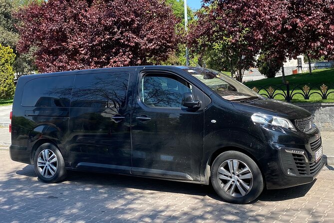 Private Minivan Transfer from Istanbul Airport - Comfort, communication, and the strongest parts of the service