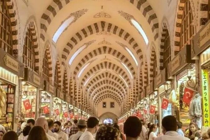 Private Old City Guided Tour - Grand Bazaar: shopping, craft, and a clear warning