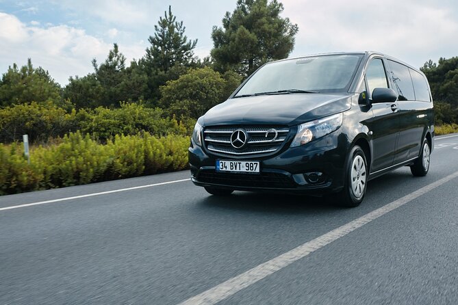 Private One-Way Transfer: Istanbul Airport ↔ City Hotels - A calm start after Istanbul Airport