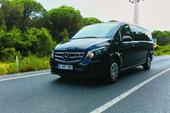 Private One-Way Transfer: Istanbul Airport ↔ City Hotels - Hotel drop-off and the return airport ride