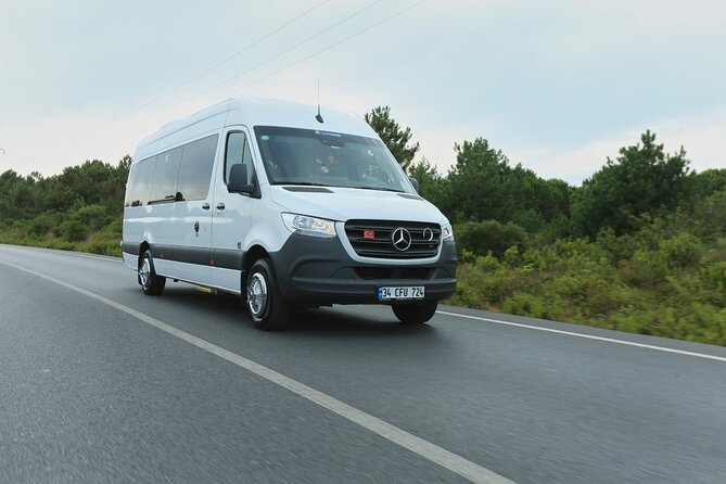 Private One-Way Transfer: Istanbul Airport ↔ City Hotels - How the vehicle and service compare with a taxi