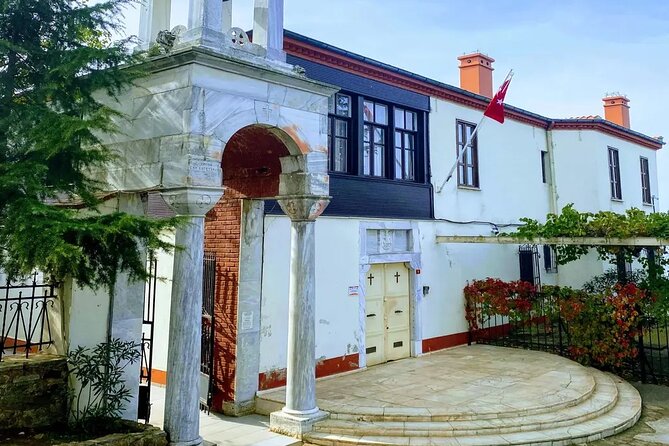 Private Princes' Islands Tour - Coffee, sea views, and your first hour on Büyükada