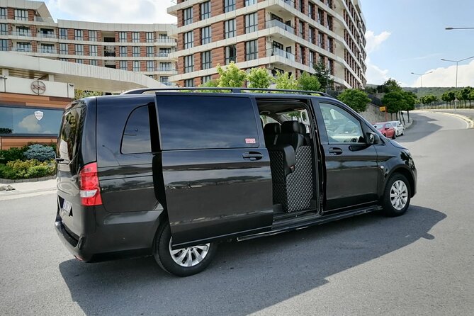 Private Sabiha Airport (SAW) Transfer To/From City Center - Finding 7 STARA outside Gate 9