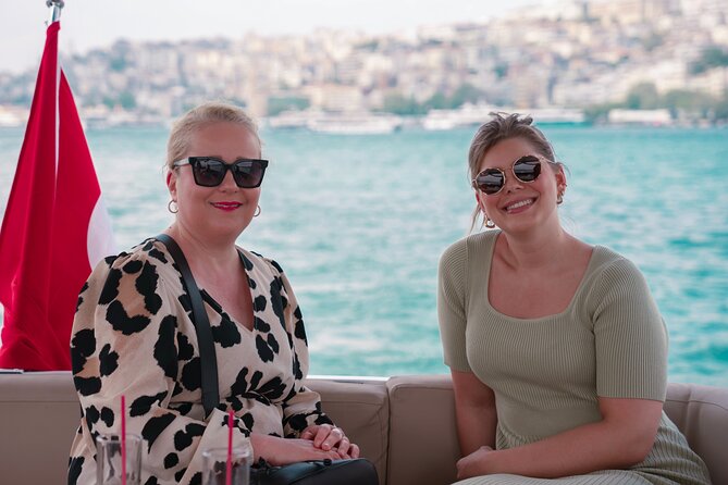 Private Yacht Cruise on The Bosphorus in Istanbul - Beylerbeyi Palace beneath the bridge