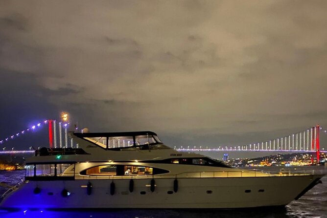 Romantic Night Cruise Live Violinist - Beylerbeyi Palace and the Maiden’s Tower