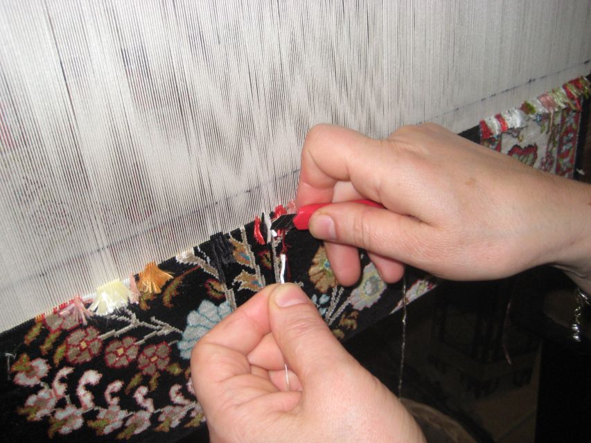 Rug Shopping Private Tour with expert Grand Bazaar - Comparing shops, stalls, and wholesalers