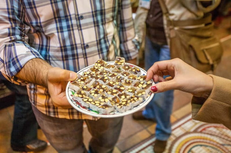 Sailing Through Culture Bosphorus and Spice Bazaar Tour - Who will get the most from this Istanbul tour