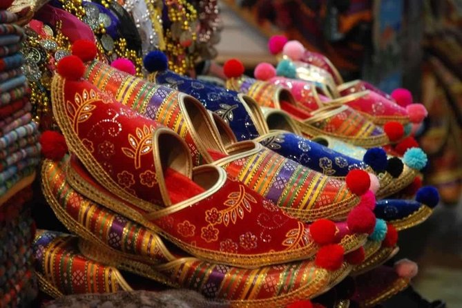 Shopping in Grand Bazaar - Why a guide helps inside the Grand Bazaar