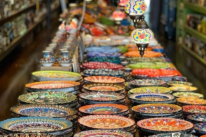 Shopping tours in Istanbul Bazaars - A private guide makes the route more useful