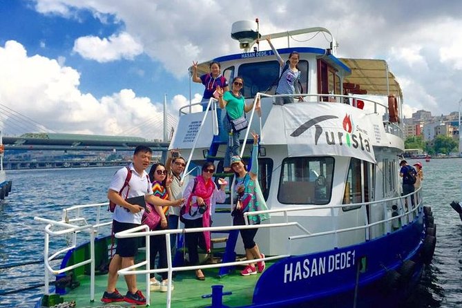 Short Guided Bosphorus and Golden Horn Boat Tour - What the guide adds to the cruise