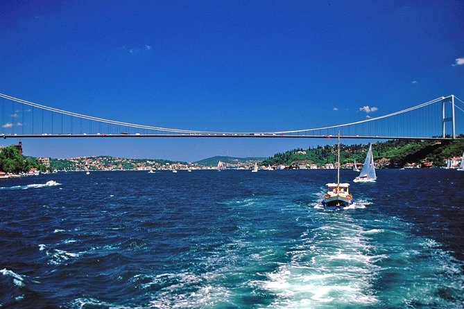 Short Guided Bosphorus Sunset Cruise - Beylerbeyi Palace and the Asian shore