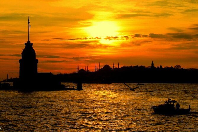 Short Guided Bosphorus Sunset Cruise - From Sultanahmet to the departure pier