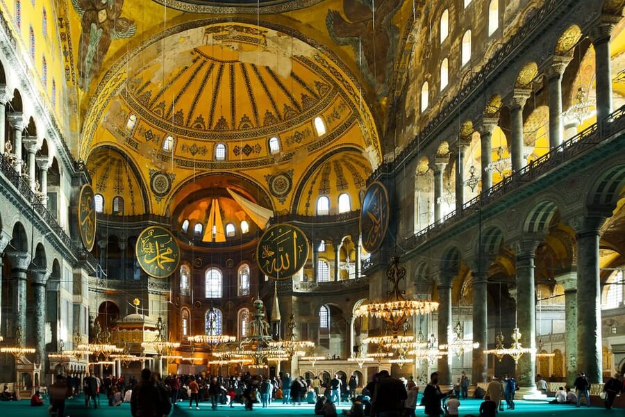 Skip-the-Line Hagia Sophia Digital Tickets w/Audio Guide - Looking up at the dome and Byzantine workmanship