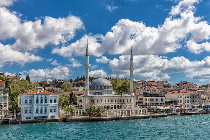 Small-Group Bosphorus Cruise and Istanbul’s Egyptian Bazaar - Beylerbeyi Palace on the Asian shore