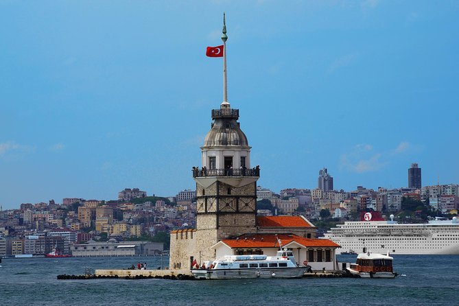 Small Group Full-Day Istanbul: Old City, Bosphorus Cruise & Lunch - The Bosphorus cruise: the best way to finish