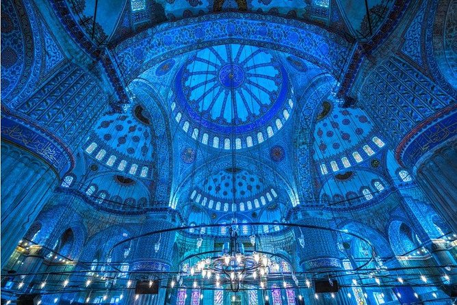 Small Group Full-Day Istanbul Old City Tour with Lunch & Tickets - Topkapı Palace, the day’s biggest historical stop