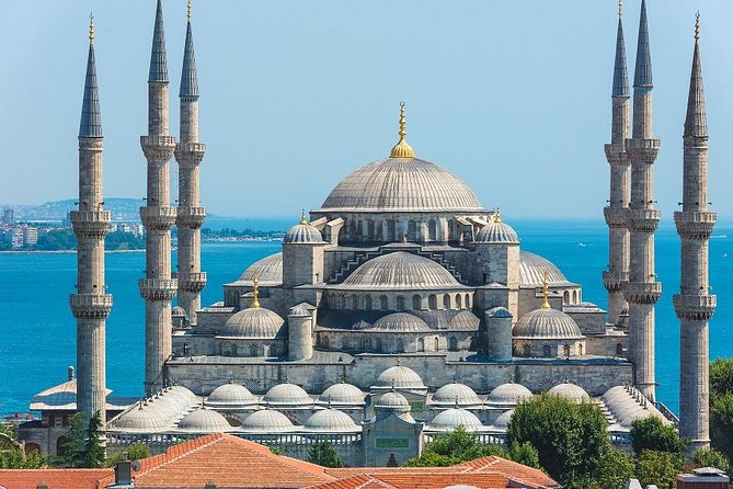 Small Group Istanbul Full-Day Shore Excursion: Hagia Sophia, Topkapi Palace, Blue Mosque, Hippodrome and Grand Bazaar - Why this day works for first-time Istanbul visitors