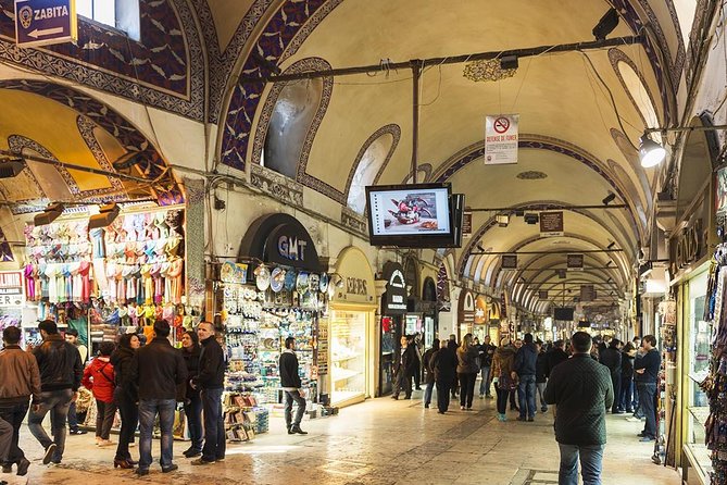 Small Group Istanbul Full-Day Shore Excursion: Hagia Sophia, Topkapi Palace, Blue Mosque, Hippodrome and Grand Bazaar - Grand Bazaar: shopping with a one-hour limit