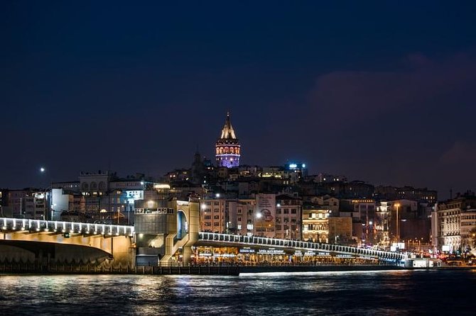 Stage Front Bosphorus Dinner Cruise with Pickup & Drinks included - Seating, crowding, and the stage-front question