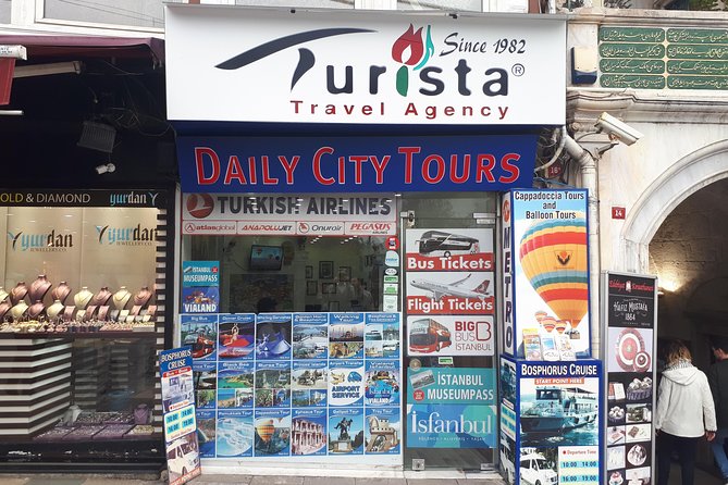 Sunset boat trip on the Bosphorus and Golden Horn - Palaces, villas, and bridges along the water
