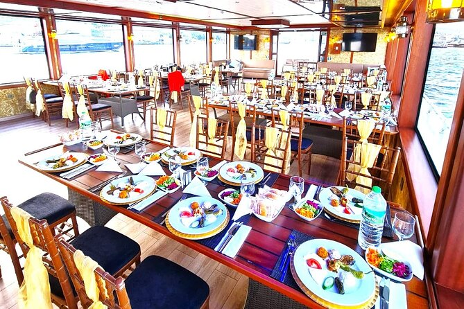 Sunset Cruise with Dinner in Bosphorus - Bridges, Rumelihisarı, and Ortaköy Mosque