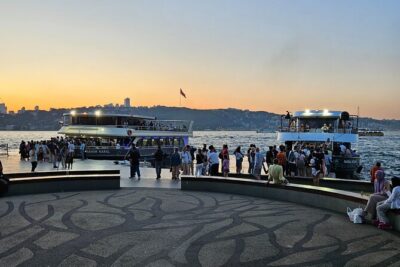 Sunset Cruise with Stop along Asia: Discover Istanbul’s Bosphorus