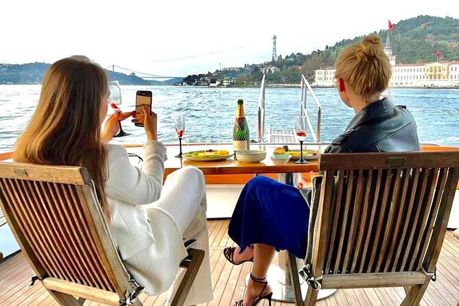 Sunset or Daytime Istanbul Guided Luxury Yacht Cruise with Snacks - Beylerbeyi Palace and Çırağan Palace