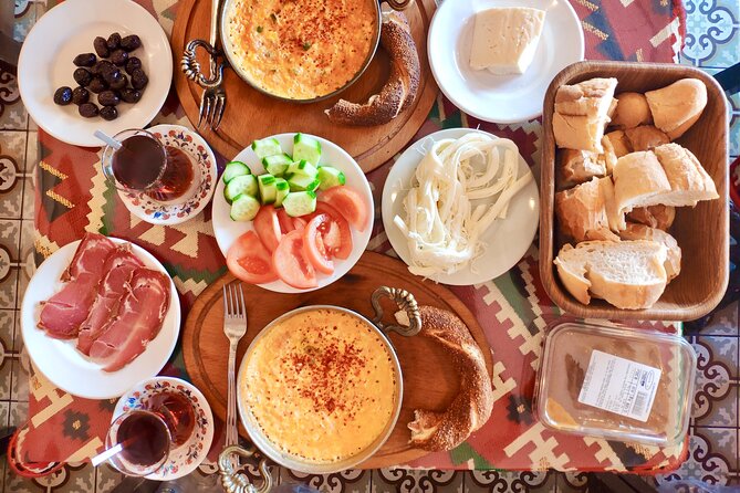Taste of Turkey on Two Continents: From European Istanbul to Asian Kadikoy - Why This Istanbul Food Tour Works So Well