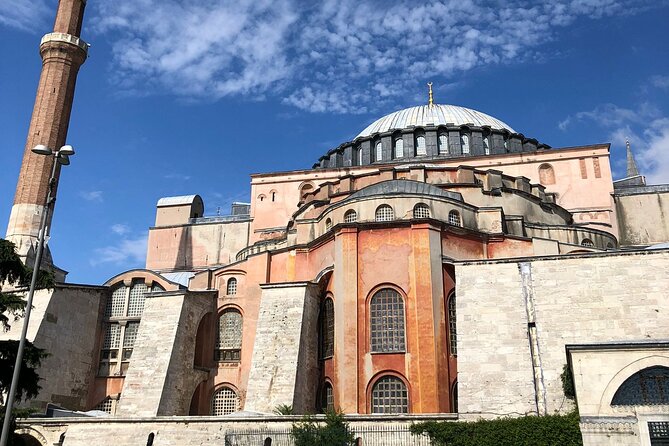 Topkapi Palace and Basilica Cistern Combo Tour in Istanbul - Meeting at Sultan Ahmed III’s fountain