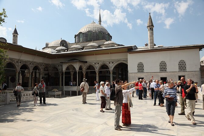 Topkapi Palace and Harem Guided tour with Skip-the-Line Tickets - Why Topkapi deserves a guided visit