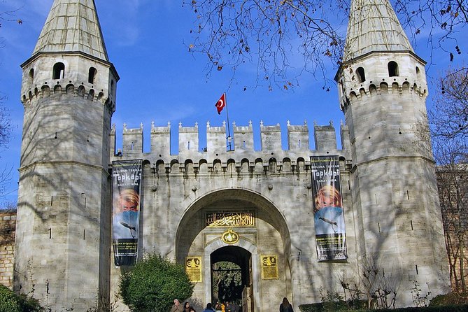 Topkapi Palace Skip-The-Line Entry with Guided Tour - Meeting at the III. Ahmet Fountain