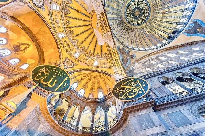 Topkapı Palace with Harem & Blue Mosque Guided Tour - Hagia Sophia and the changing visitor experience