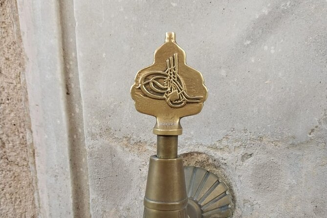 Topkapi Palace with Harem Walking Tour with Guide - The Imperial Council and Justice Tower