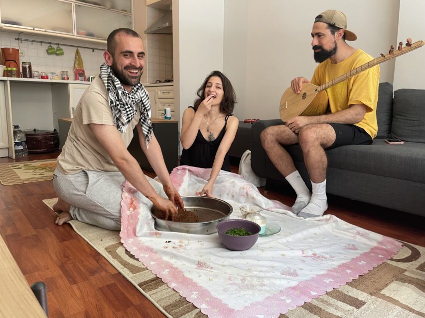 Traditional Home Dinner Night with Çiğköfte - Learn and Eat - Arriving at the Erenköy home